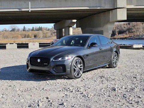 2024 Jaguar XF R-Dynamic SE