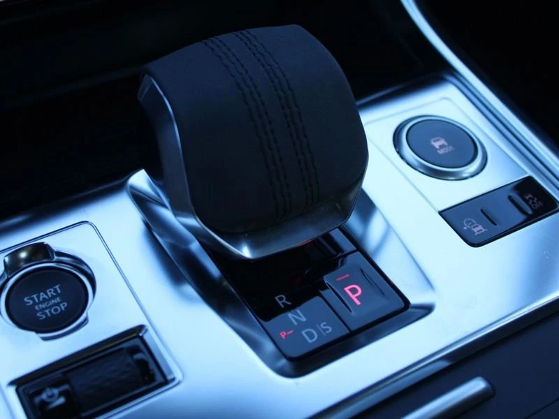 2024 Jaguar X260 XF - Image 13 of 19