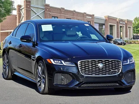 2024 Jaguar XF R-Dynamic SE