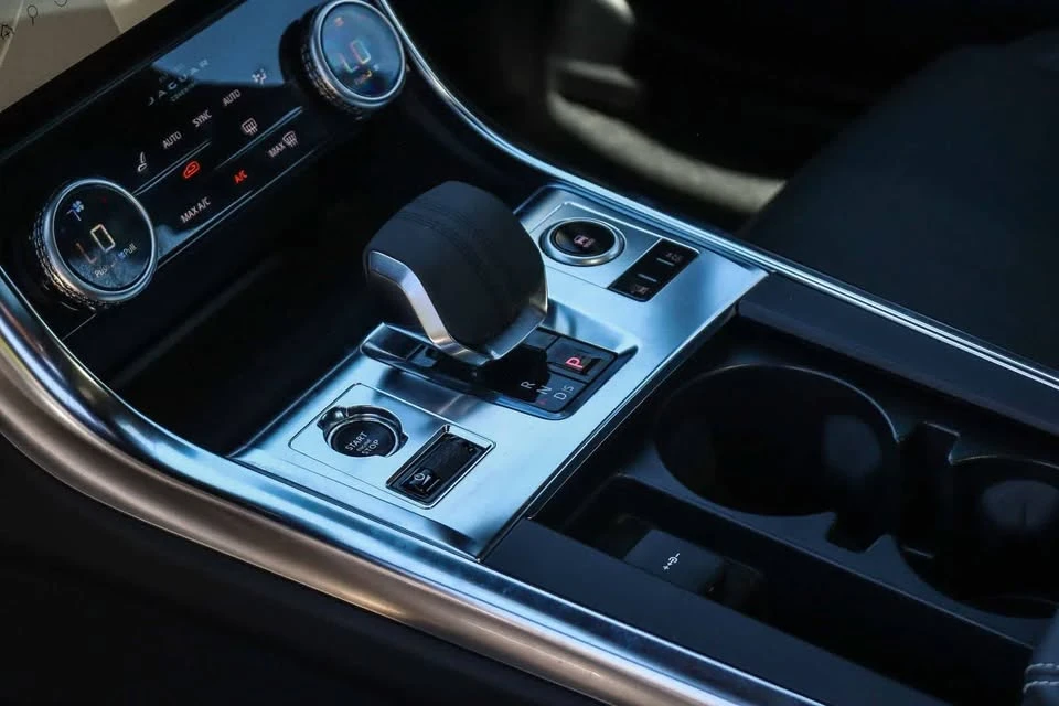2024 Jaguar X260 XF - Image 4 of 8