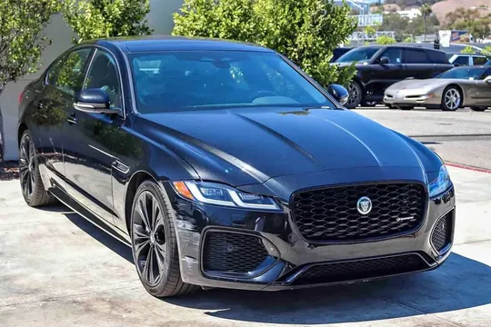 2024 Jaguar XF R-Dynamic SE