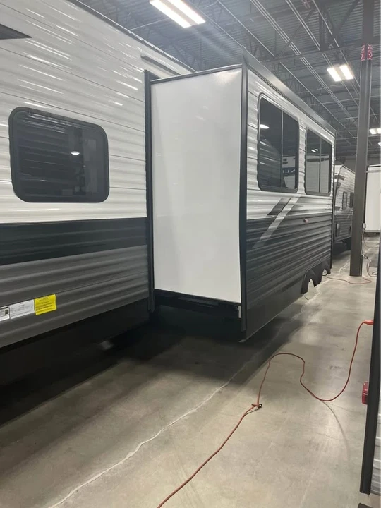 2024 Jayco Jay Flight - Image 2 of 5