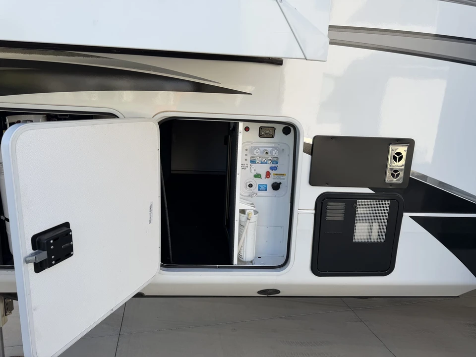 2024 Parts & Memorabilia Trailers - Image 12 of 30