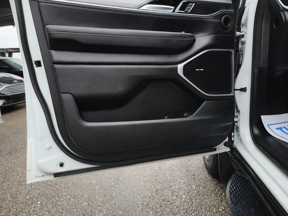 2024 Jeep WS Wagoneer - Image 8 of 20