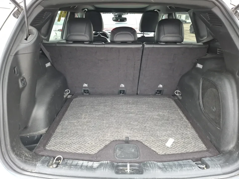 2024 Jeep Compass - Image 7 of 8