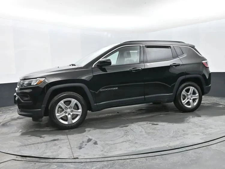 2024 Jeep Compass - Image 5 of 12