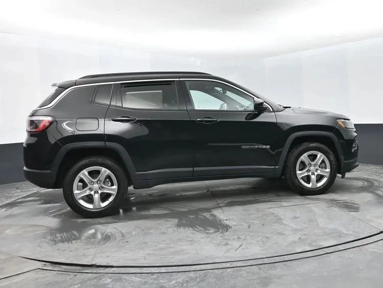 2024 Jeep Compass - Image 4 of 12