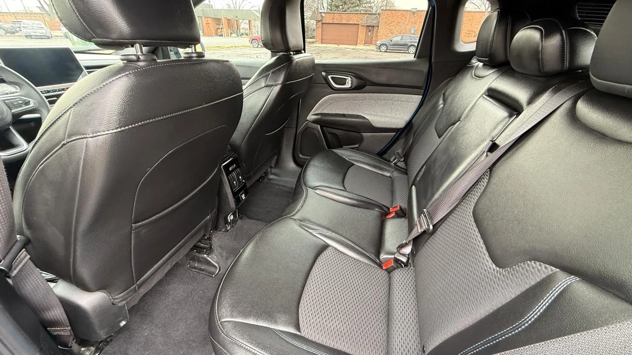 2024 Jeep Compass - Image 19 of 21