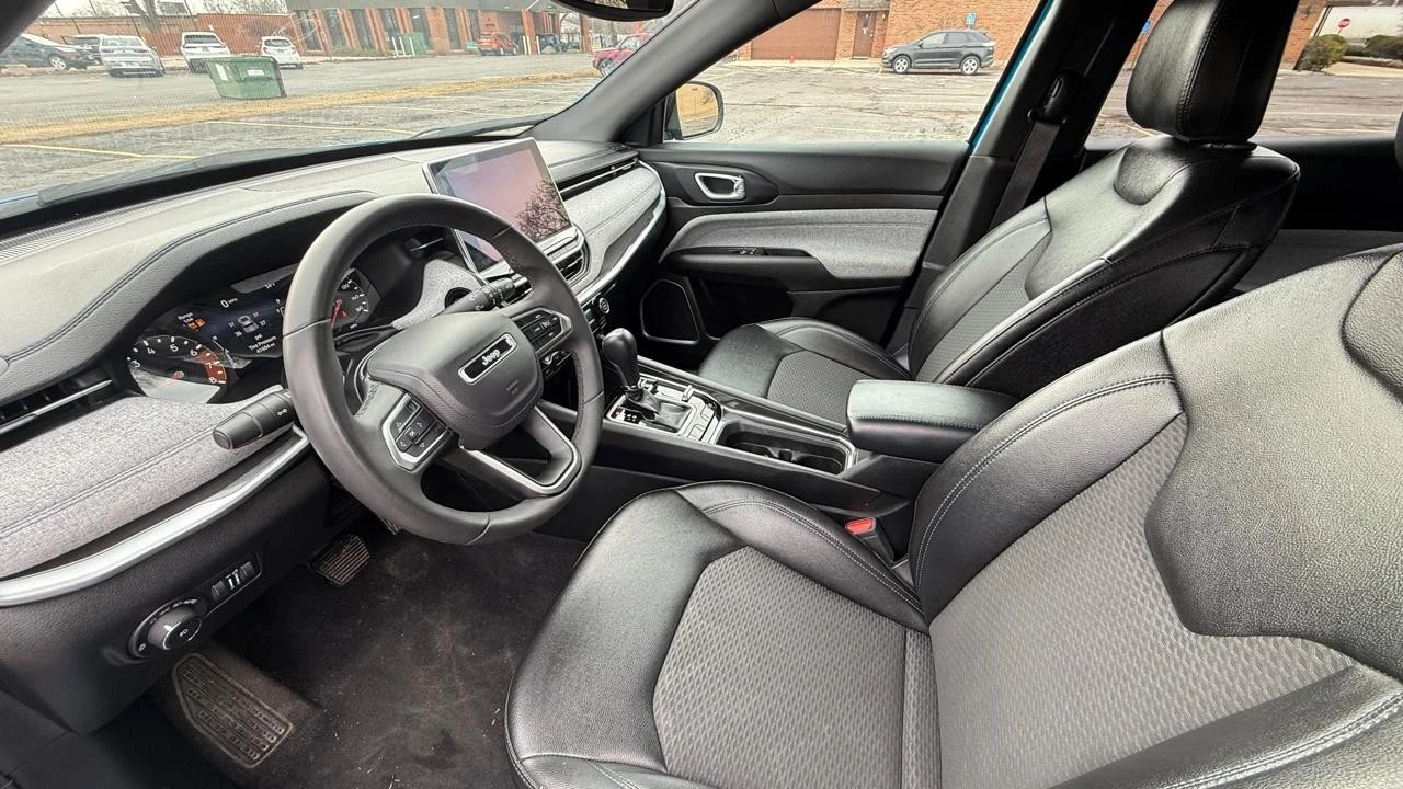 2024 Jeep Compass - Image 9 of 21