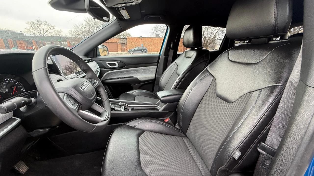 2024 Jeep Compass - Image 10 of 21