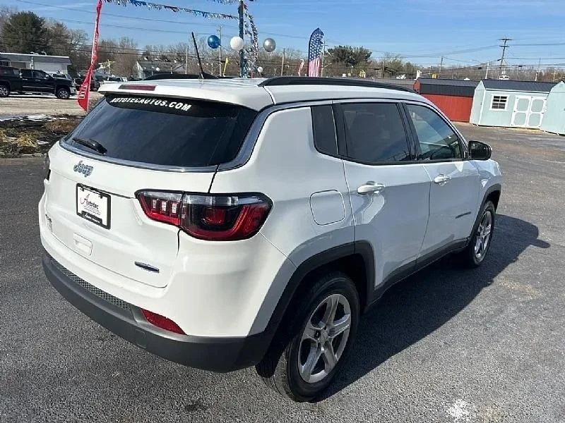 2024 Jeep Compass - Image 3 of 12