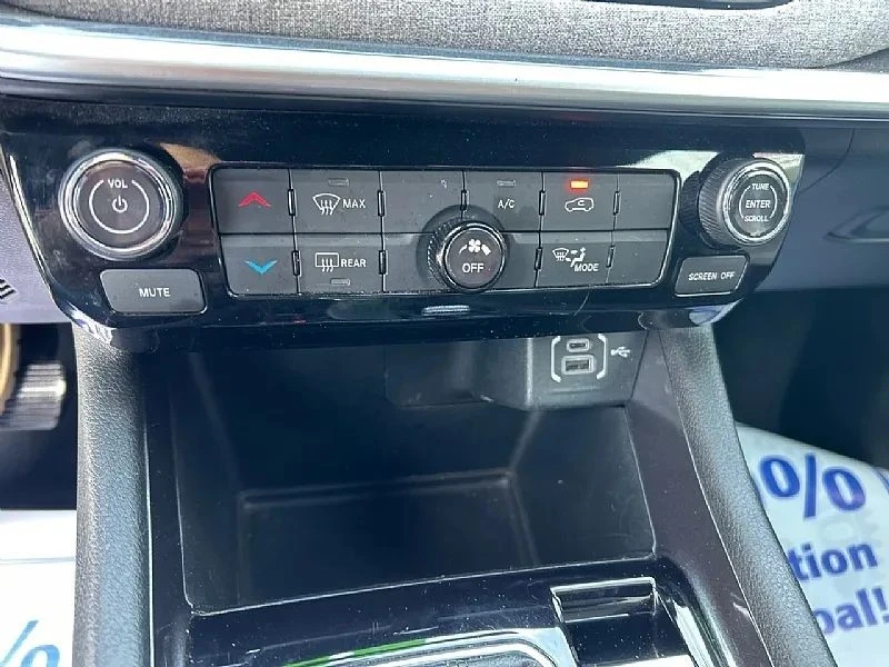 2024 Jeep Compass - Image 11 of 12