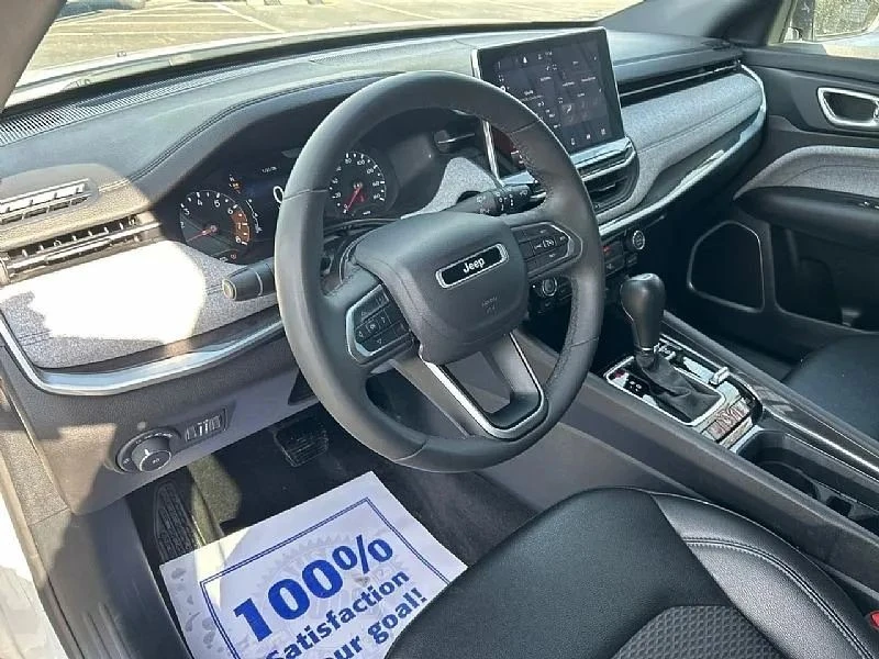 2024 Jeep Compass - Image 6 of 12
