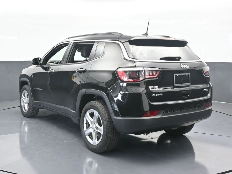 2024 Jeep Compass - Image 4 of 12