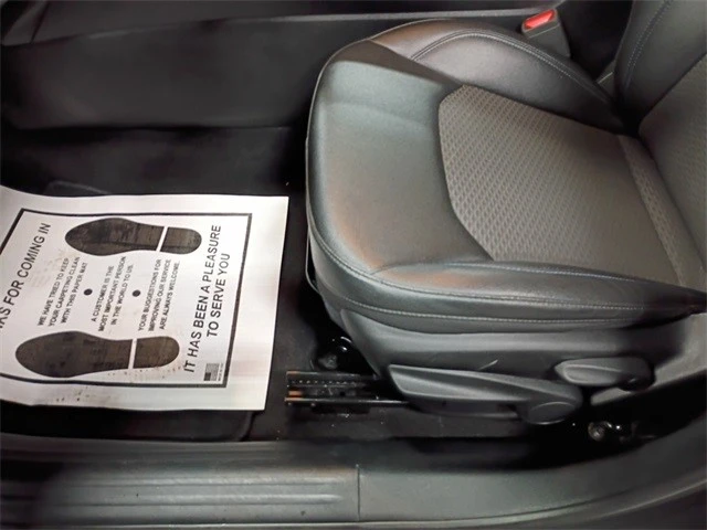 2024 Jeep Compass - Image 12 of 12