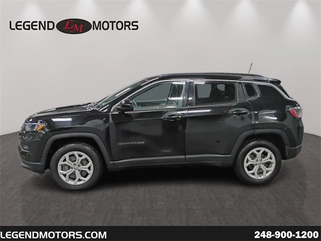 2024 Jeep Compass - Image 5 of 12
