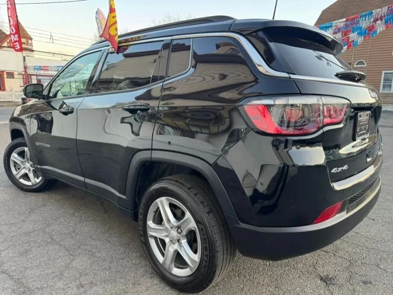 2024 Jeep Compass - Image 3 of 12