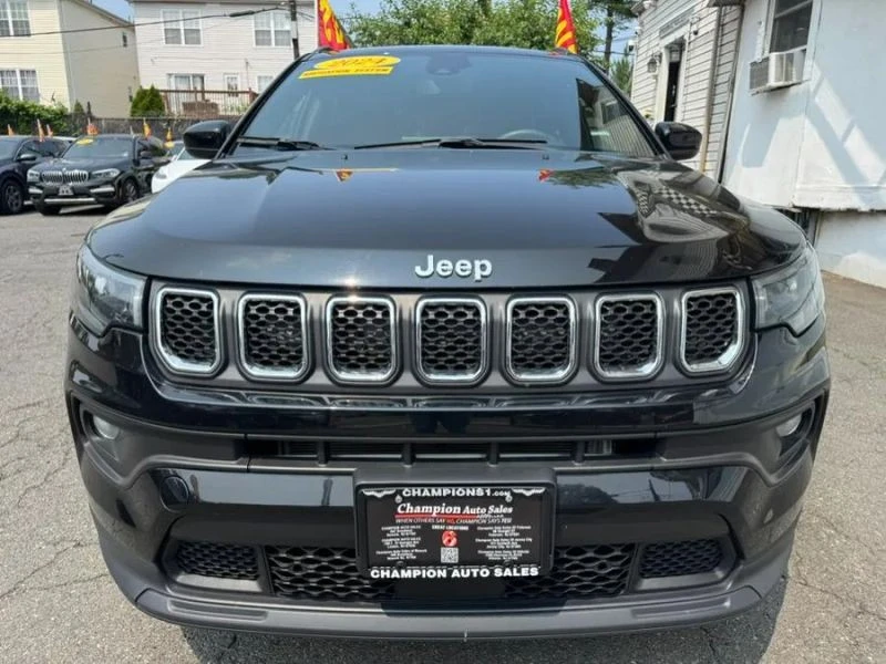 2024 Jeep Compass - Image 6 of 12
