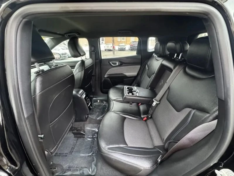 2024 Jeep Compass - Image 11 of 12