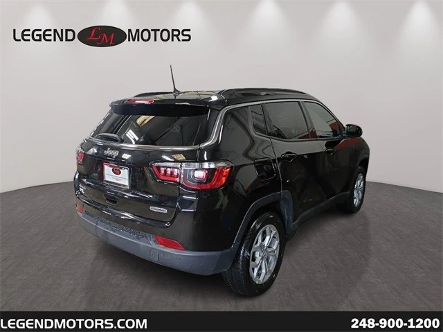 2024 Jeep Compass - Image 8 of 21