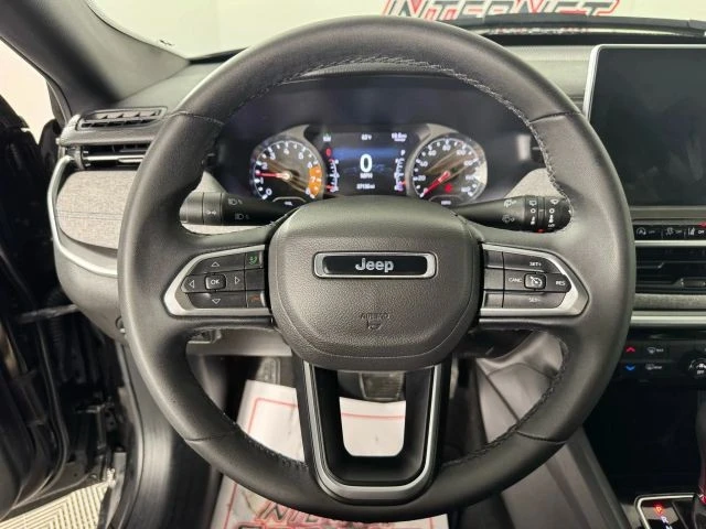 2024 Jeep Compass - Image 13 of 21