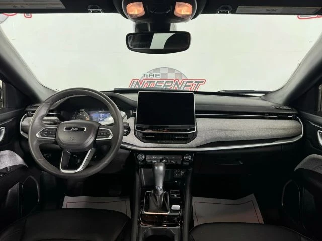 2024 Jeep Compass - Image 11 of 21
