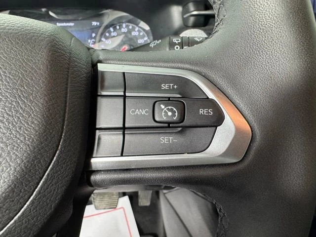 2024 Jeep Compass - Image 16 of 21