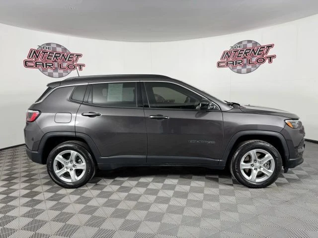 2024 Jeep Compass - Image 8 of 21
