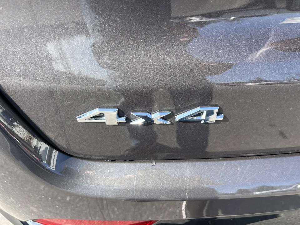 2024 Jeep Compass - Image 8 of 12