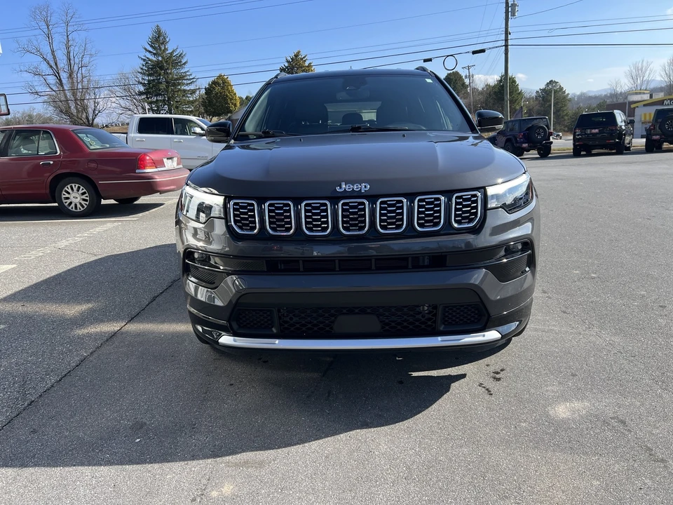 2024 Jeep Compass - Image 5 of 12