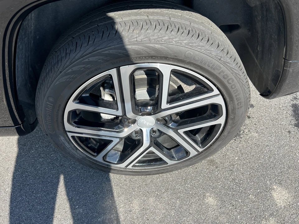 2024 Jeep Compass - Image 10 of 12
