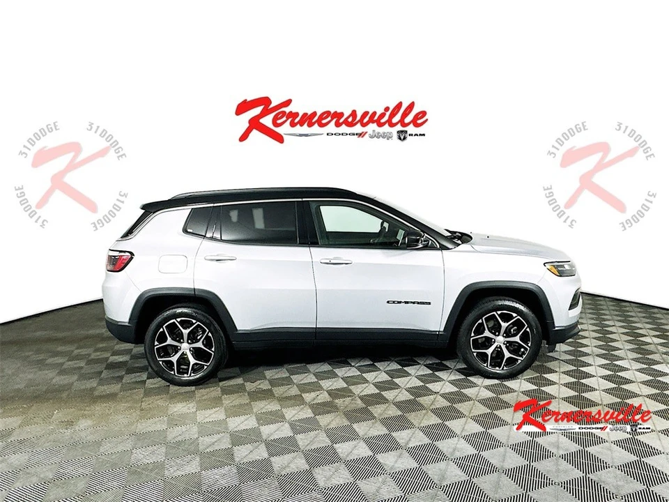 2024 Jeep Compass - Image 8 of 21