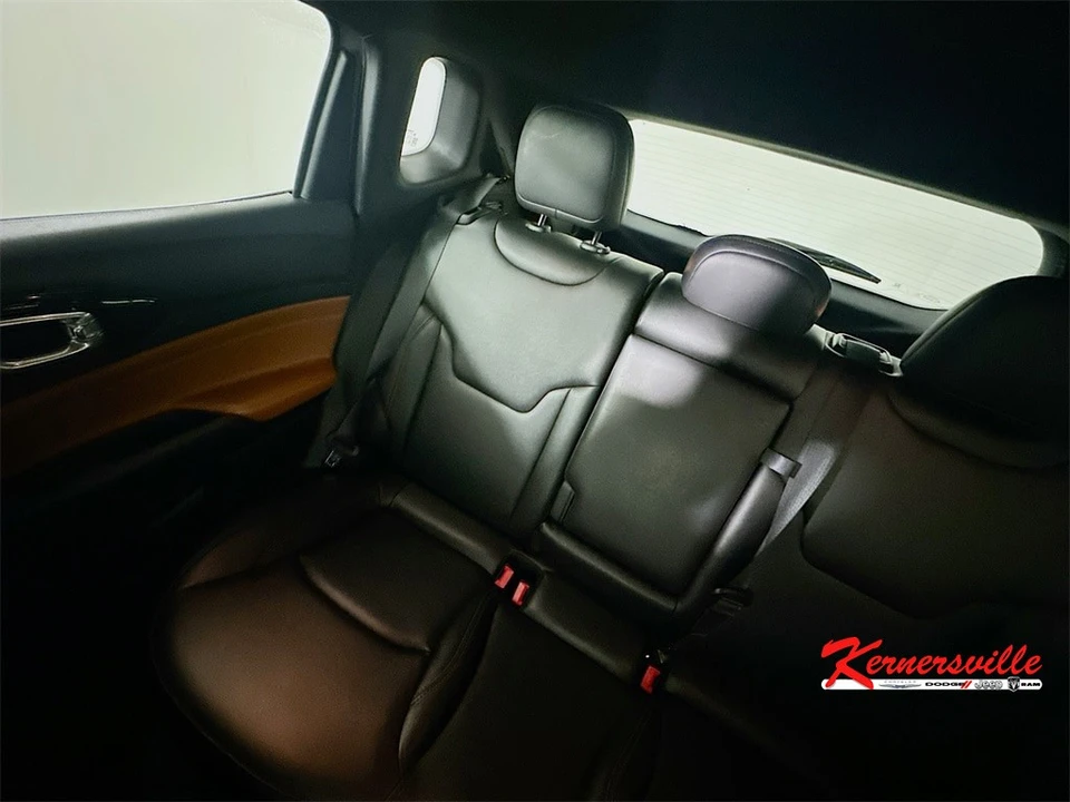 2024 Jeep Compass - Image 12 of 21