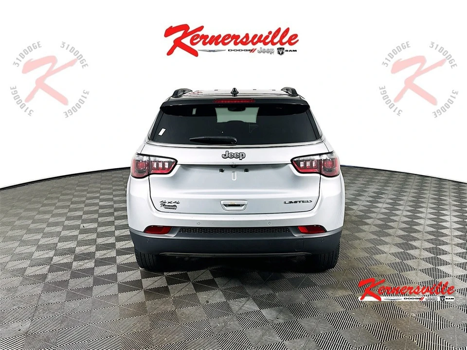 2024 Jeep Compass - Image 6 of 21
