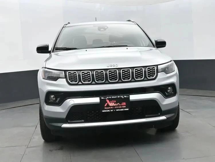 2024 Jeep Compass - Image 3 of 12