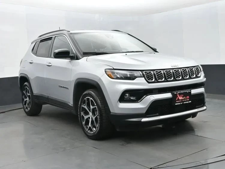 2024 Jeep Compass - Image 2 of 12