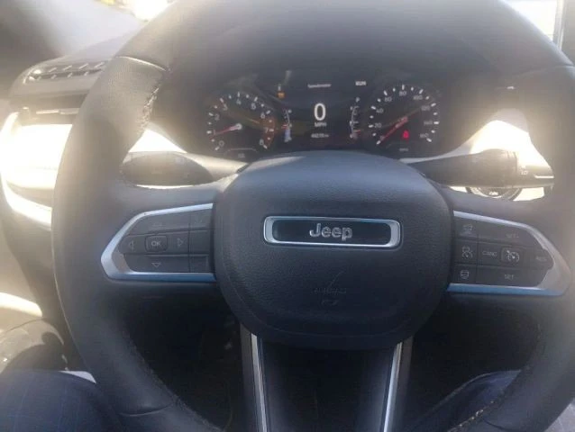 2024 Jeep Compass - Image 8 of 12