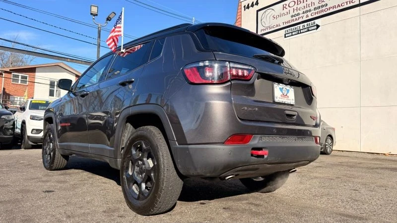 2024 Jeep Compass - Image 8 of 12