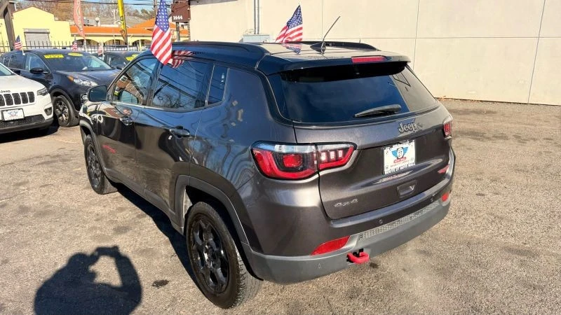 2024 Jeep Compass - Image 5 of 12