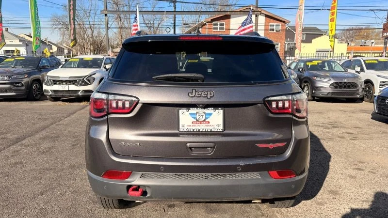 2024 Jeep Compass - Image 6 of 12