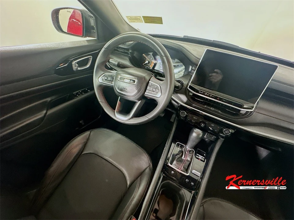 2024 Jeep Compass - Image 9 of 21