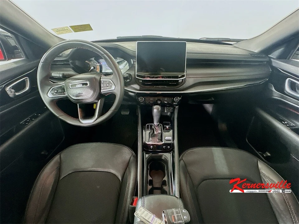 2024 Jeep Compass - Image 10 of 21