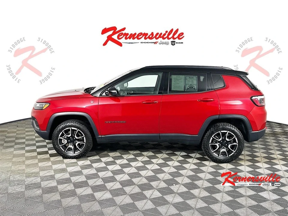 2024 Jeep Compass - Image 4 of 21