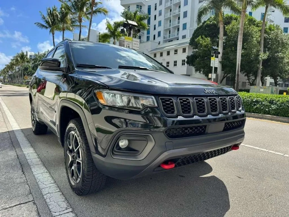 2024 Jeep Compass - Image 7 of 12