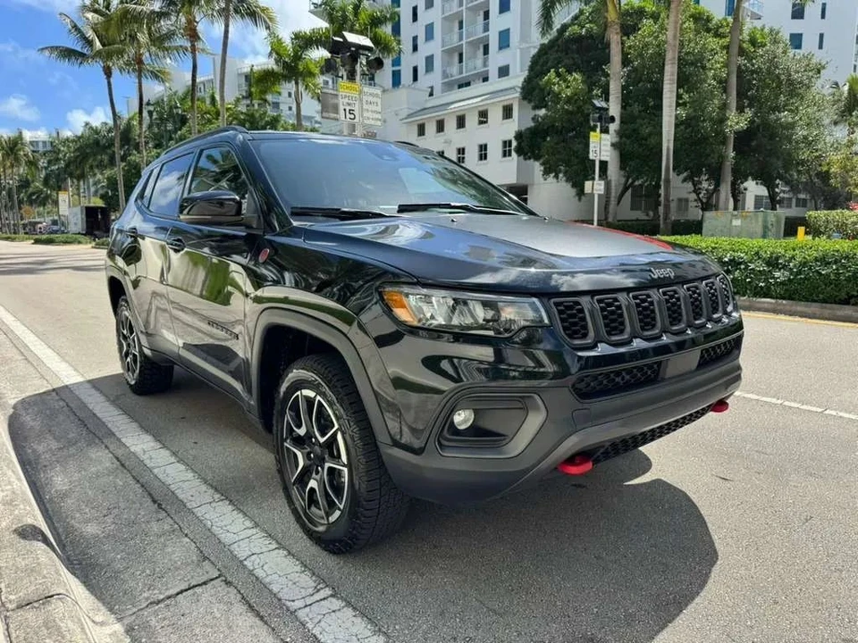 2024 Jeep Compass - Image 2 of 12