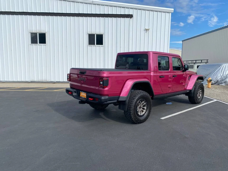 2024 Jeep JT Gladiator - Image 3 of 4