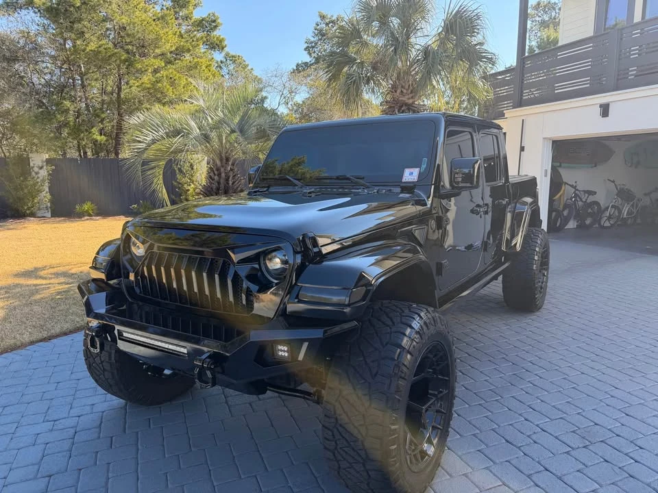 2024 Jeep JT Gladiator - Image 2 of 10