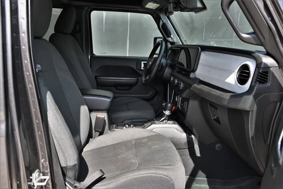 2024 Jeep JT Gladiator - Image 17 of 20