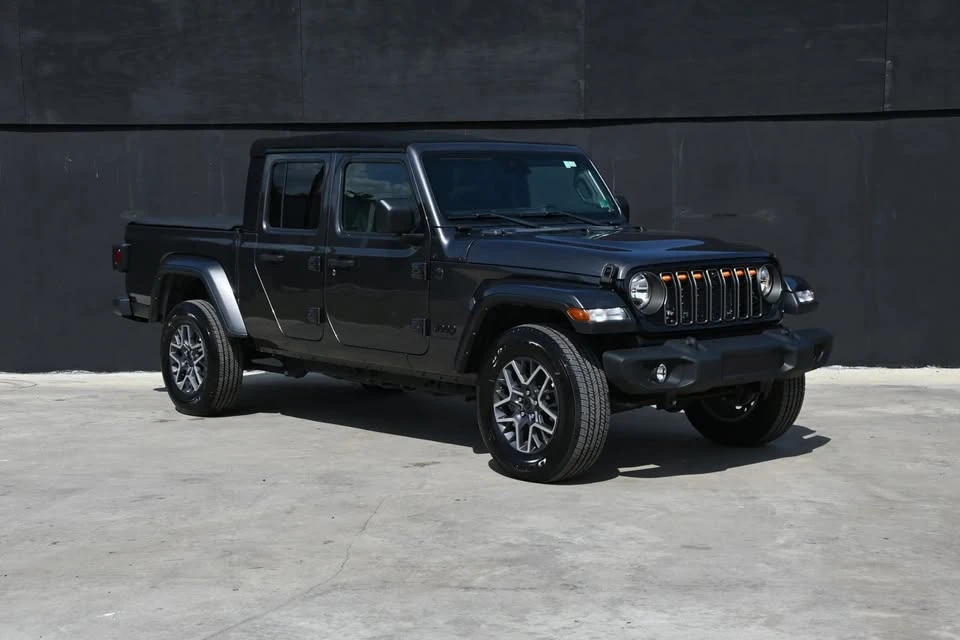 2024 Jeep JT Gladiator - Image 3 of 20