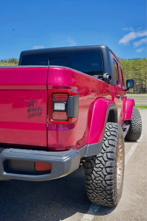 2024 Jeep JT Gladiator - Image 11 of 13